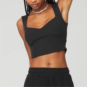Alo Yoga Ribbed Sweetheart Short Sleeve Shirt Black
